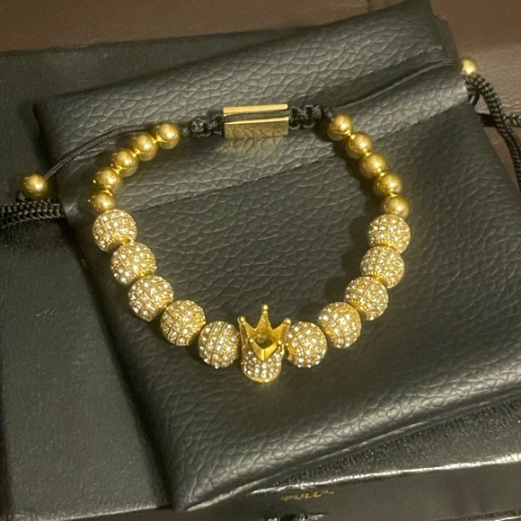 Saint Morta Crown Bracelet - Picture 2 of 5